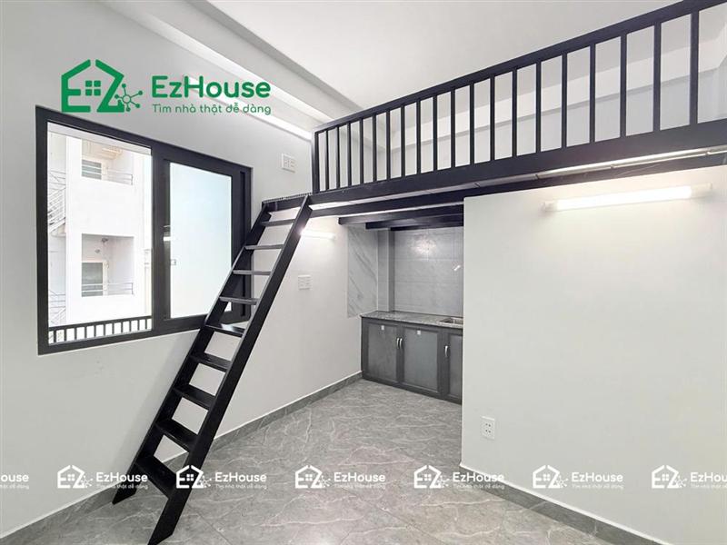 DUPLEX CỬA SỔ TRỜI GIỮA HUIT, VHU
