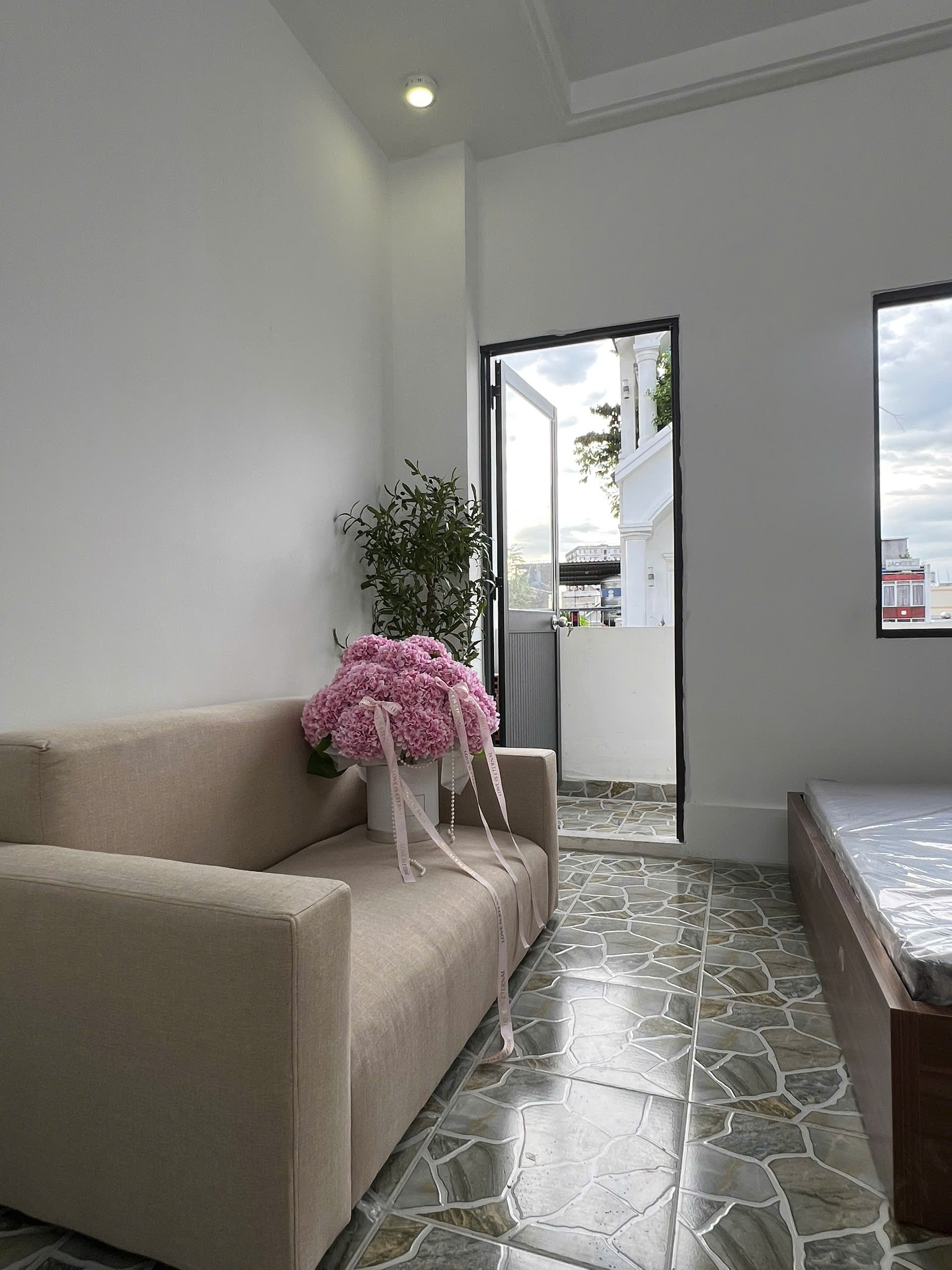 2 BEDROOMS BALCONY FULLY FURNISHED