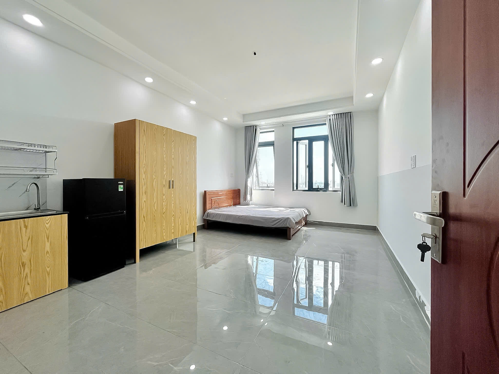 STUDIO FULL NỘI THẤT CỬA SỔ TO, GẦN ĐH CÔNG THƯƠNG 