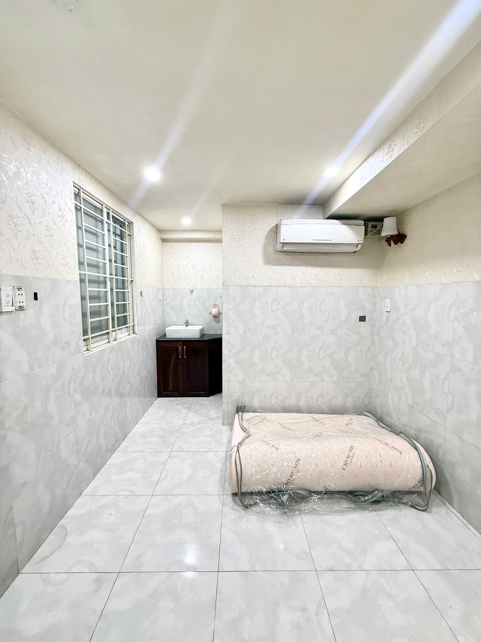 STUDIO Ở 1 NGƯỜI GẦN VHU